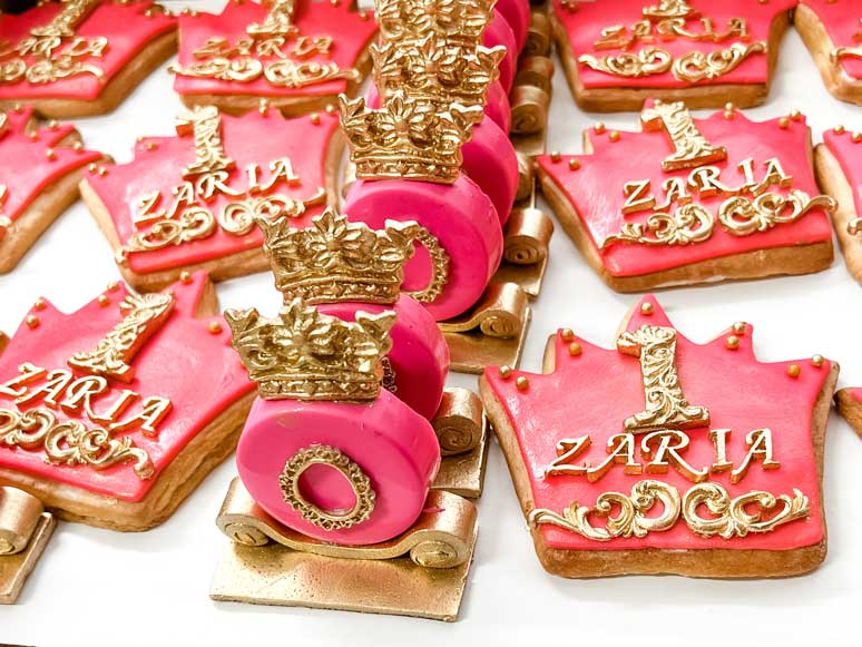 Custom treats and dessert favors