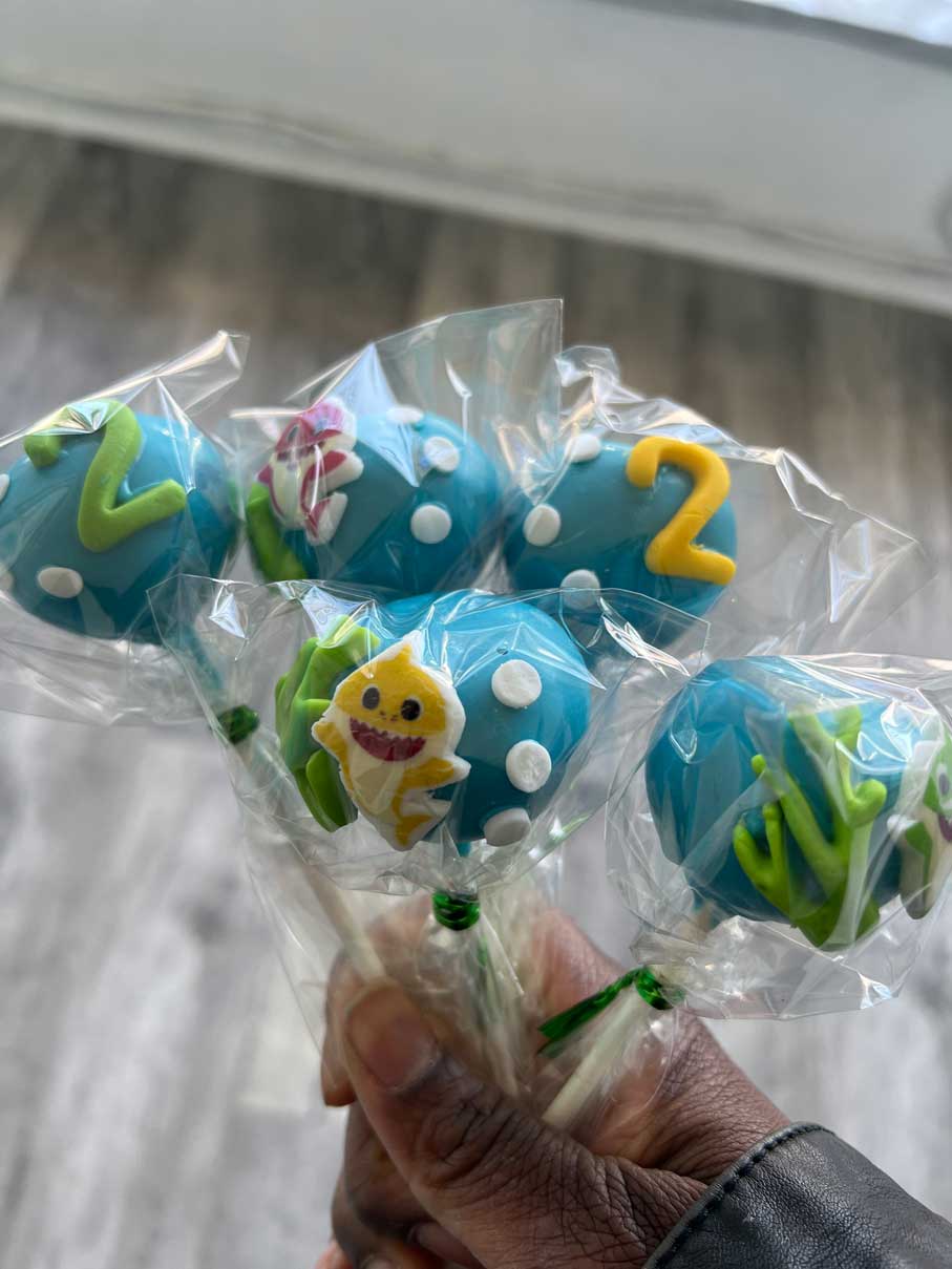 Custom treats and dessert favors