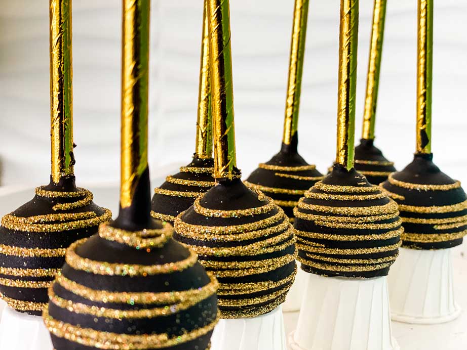 Custom treats and dessert favors