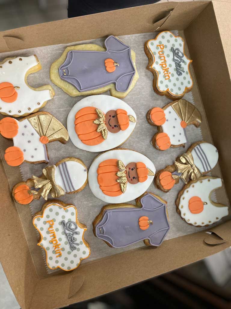 Custom treats and dessert favors