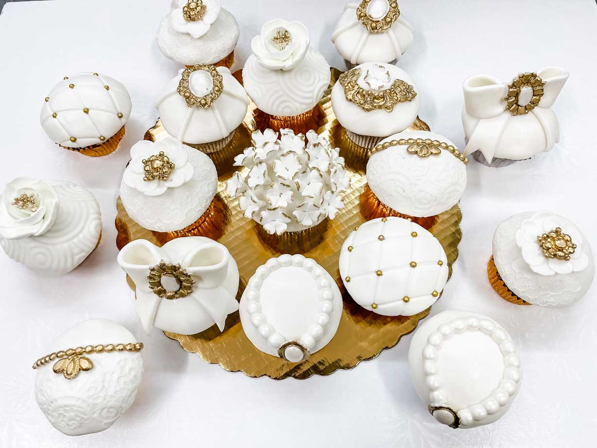 Custom treats and dessert favors