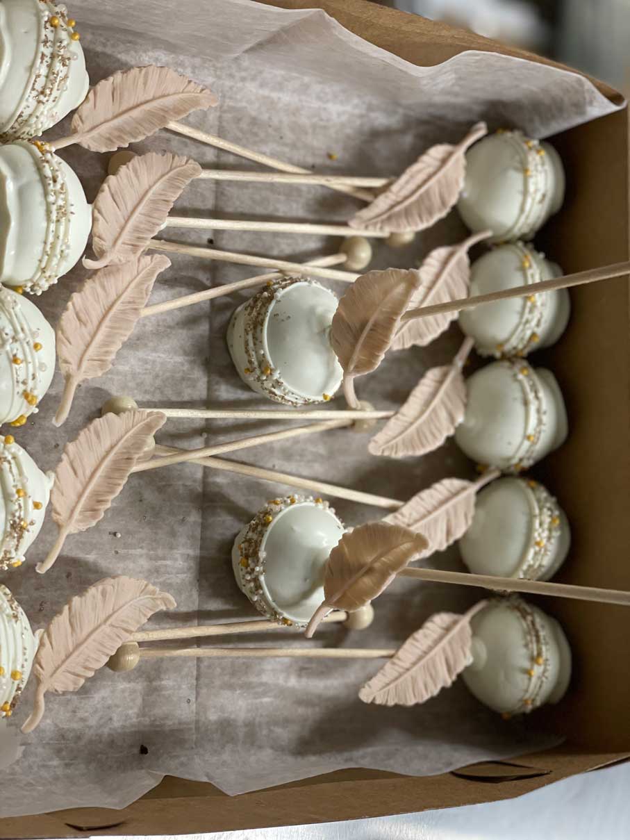 Custom treats and dessert favors